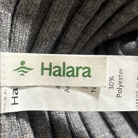 Halara Gray ROUND NECK LONG SLEEVE FRILL SWEATER SIZE L. - Picture 7 of 10